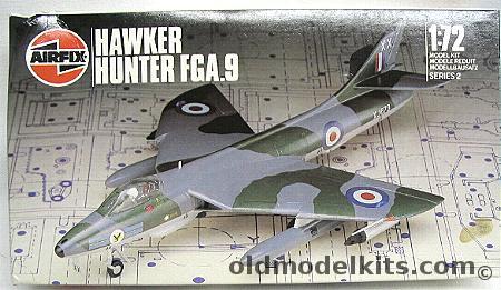 Airfix 1/72 Hawker Hunter FGA.9 - Kuwait Air Force or RAF 20 Sqn, 2073 plastic model kit